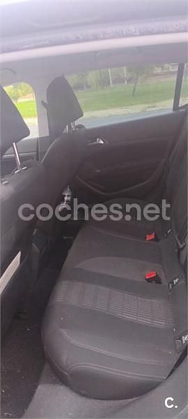 Marrón Usado 2015 Peugeot 308 Allure Berlina | 7500 € (Precio justo) - Imagen 1/1