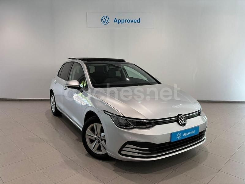 Gris / plata Usado 2021 VW Golf VIII Life Berlina | 25.495 € (Precio justo) - Imagen 1/4