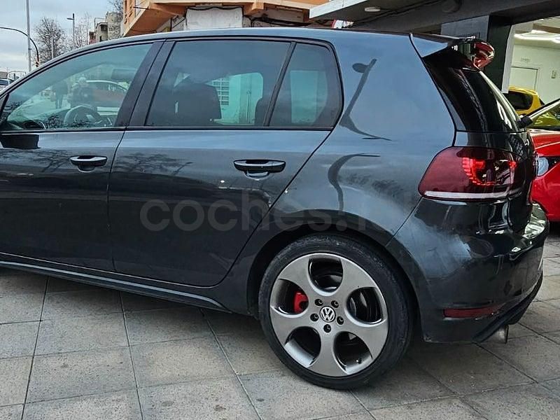 Usado VW Golf VI GTI 210 CV (154 kW) 2009 Gris / plata Utilitario