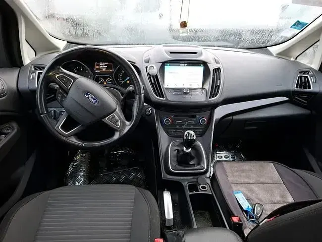 Usado Ford Grand C-Max Titanium 120 CV (88 kW) 2019 Gris / plata Monovolumen