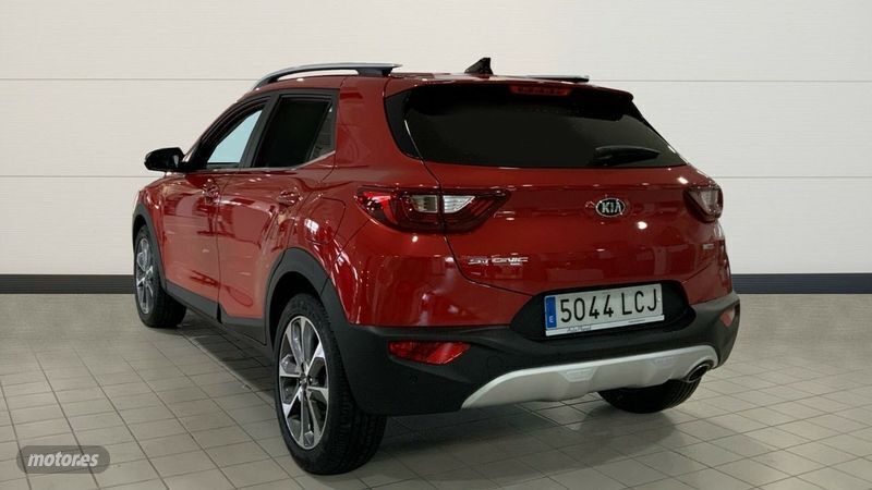 Usado Kia Stonic 100 CV (73 kW) 2019 Rojo SUV