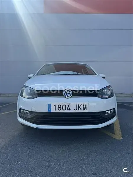 Usado VW Polo 95 CV (69 kW) 2015 Blanco Berlina