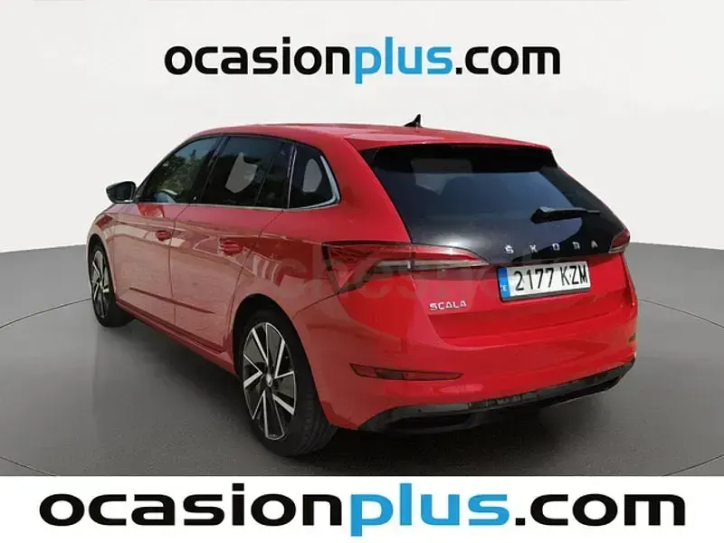 Usado Skoda Scala First Edition 150 CV (110 kW) 2019 Rojo Utilitario