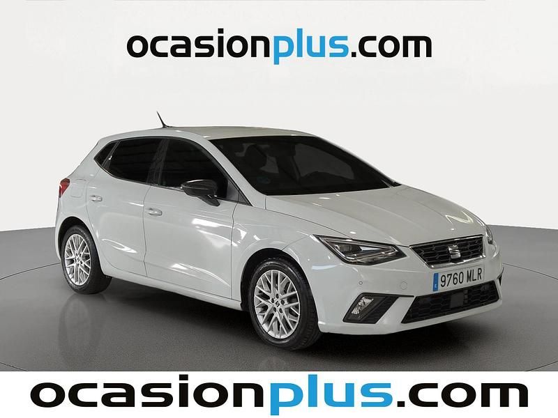 Usado Seat Ibiza FR 110 CV (80 kW) 2023 Blanco Berlina