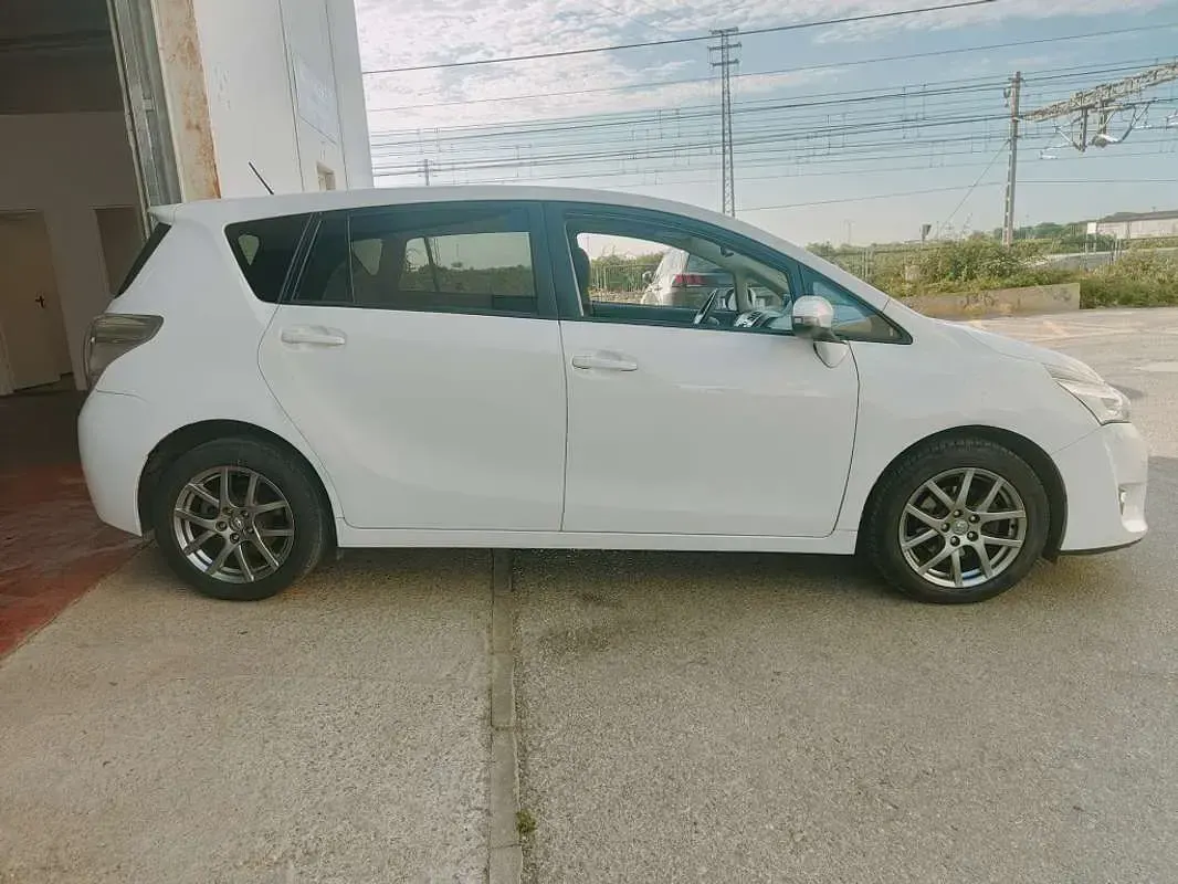 Usado Toyota Verso Advance 124 CV (91 kW) 2013 Blanco Monovolumen