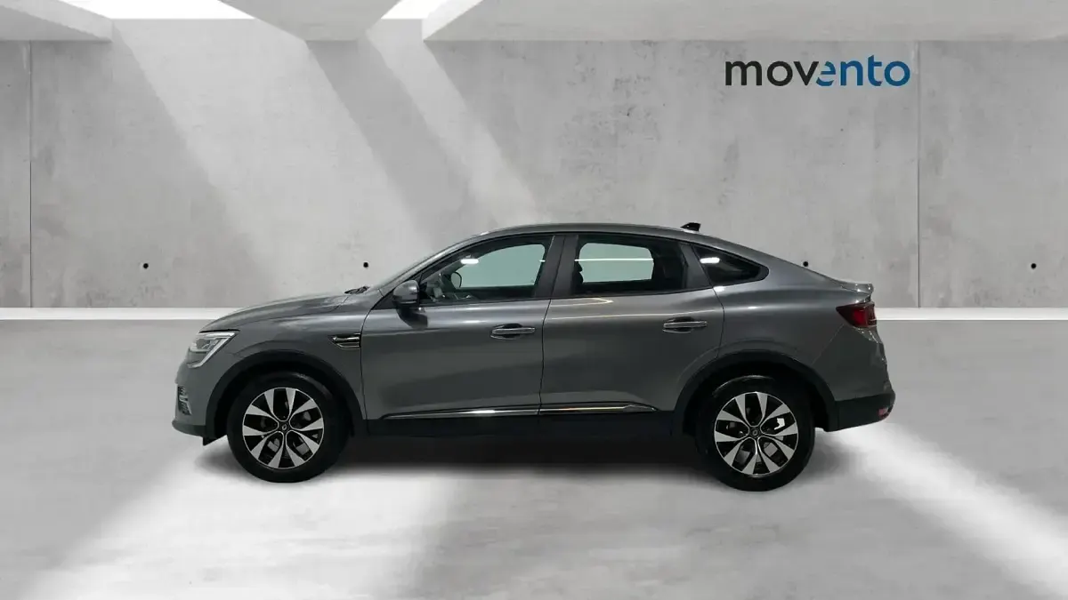 Usado Renault Arkana Intens 140 CV (102 kW) 2021 Gris SUV