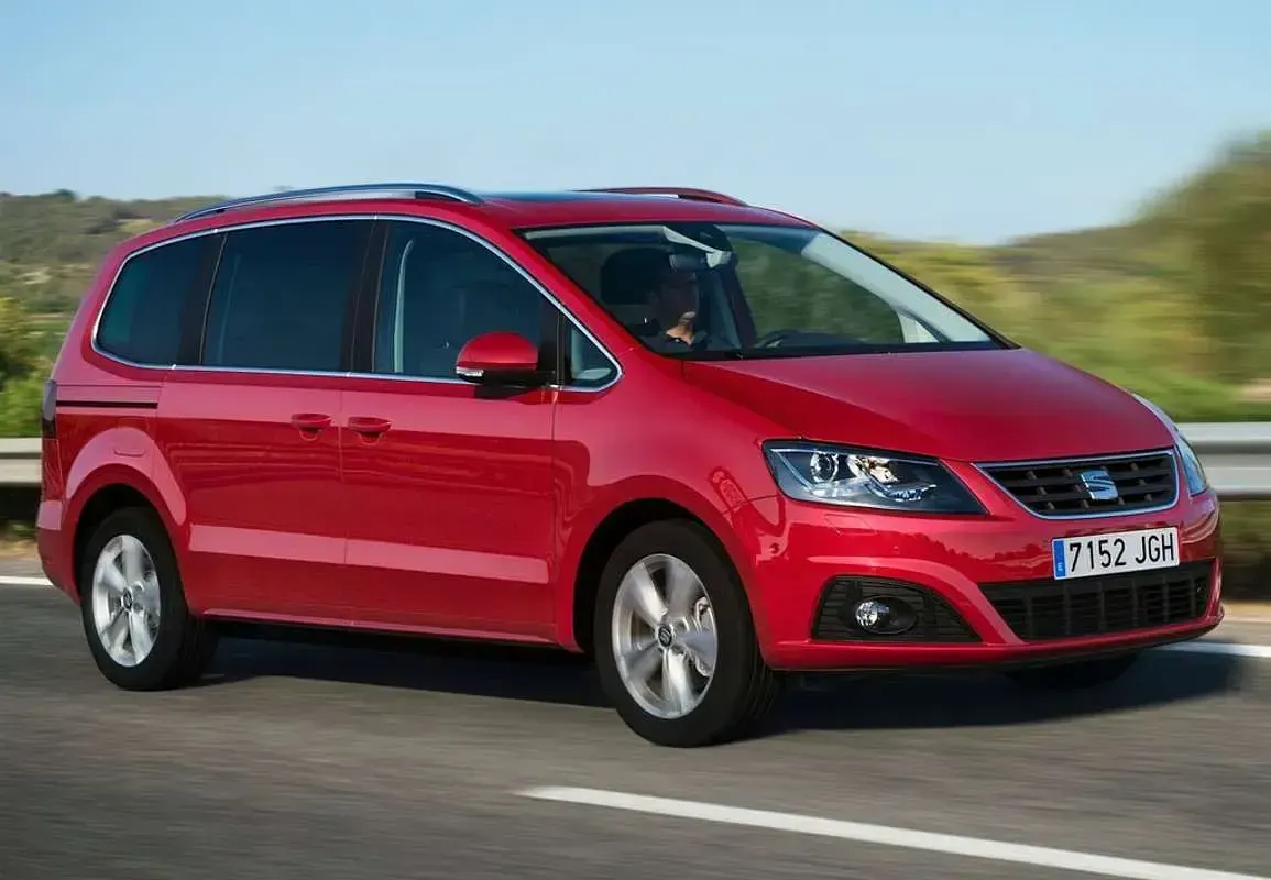 Usado Seat Alhambra Style 177 CV (130 kW) 2014 Negro Monovolumen