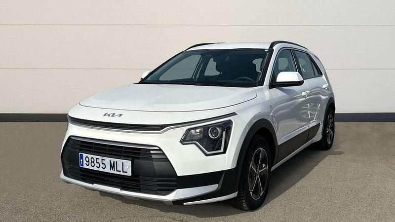 Usado Kia Niro 143 CV (105 kW) 2023 Blanco SUV
