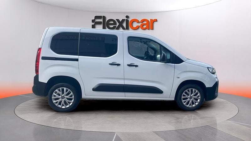 Usado Fiat Doblò 101 CV (74 kW) 2024 Blanco Monovolumen