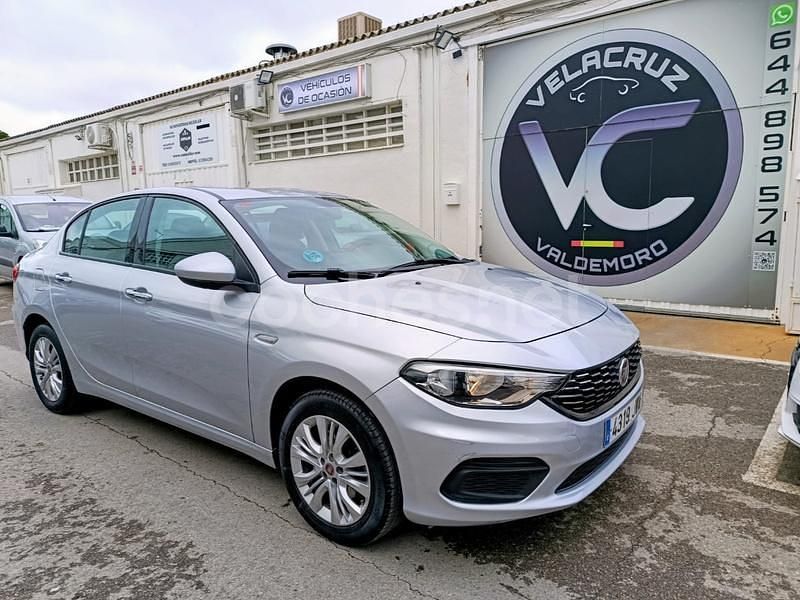 Usado Fiat Tipo Easy 95 CV (69 kW) 2017 Gris / plata Berlina