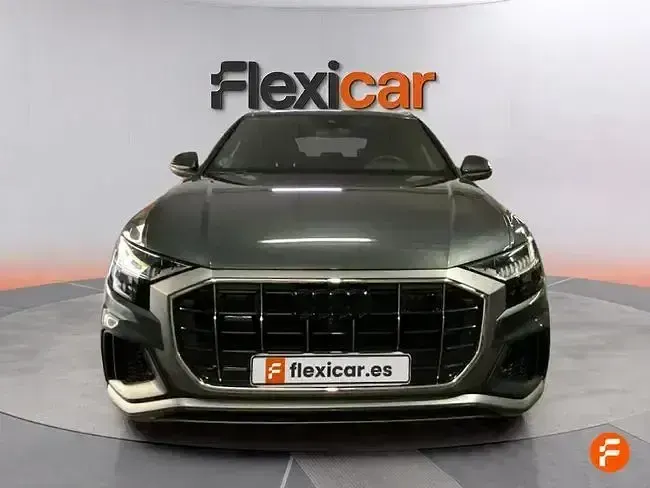 Usado Audi Q8 286 CV (210 kW) 2019 Gris SUV