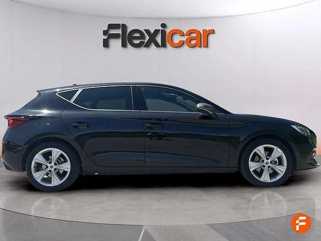 Usado Seat Leon FR 110 CV (80 kW) 2024 Negro Utilitario