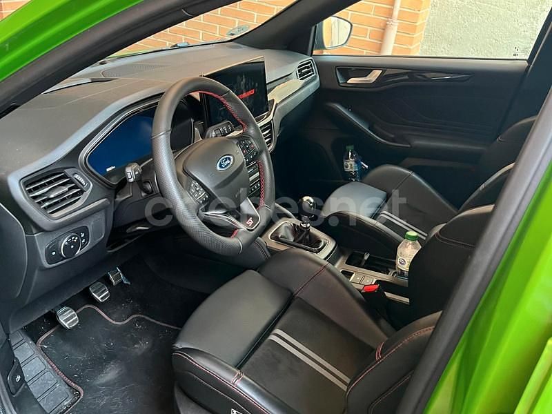 Usado Ford Focus ST 280 CV (205 kW) 2023 Verde Berlina