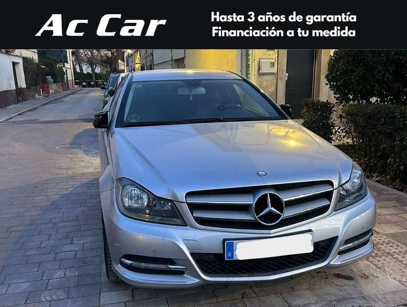 Usado Mercedes C180 155 CV (114 kW) 2012 Gris Coupe