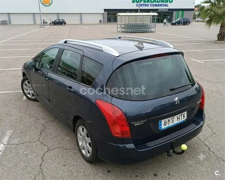 Usado Peugeot 308 SW Active 115 CV (84 kW) 2013 Azul Familiar