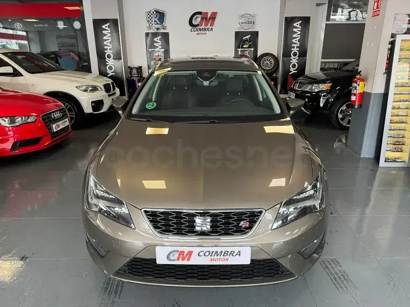 Usado Seat Leon FR 150 CV (110 kW) 2016 Marrón Familiar