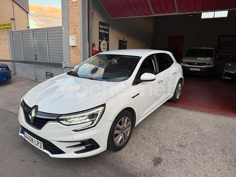 Blanco Usado 2021 Renault Mégane IV Business Berlina | 13.500 € (Buen precio) - Imagen 1/4