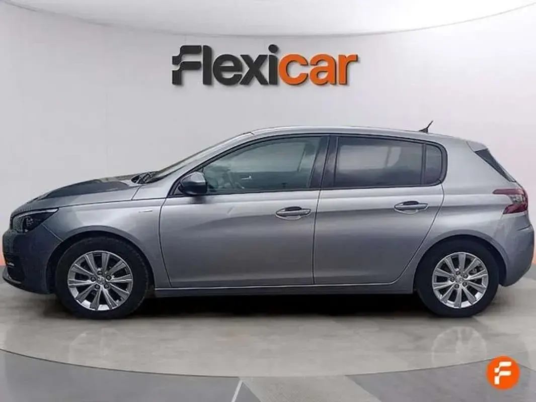 Usado Peugeot 308 Style 131 CV (96 kW) 2020 Gris Berlina