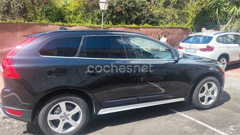 Usado Volvo XC60 Kinetic 136 CV (100 kW) 2012 Azul SUV
