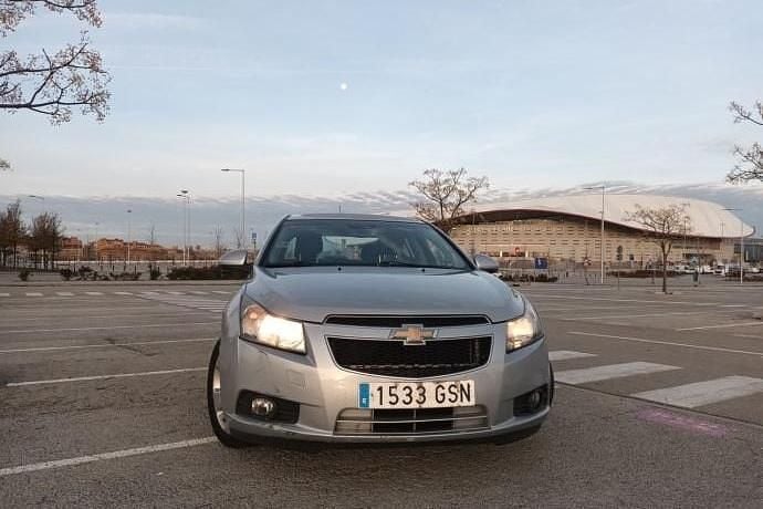 Usado Chevrolet Cruze 2009 Gris Berlina