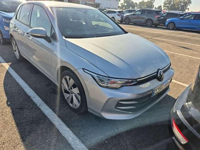 Usado VW Golf VIII 116 CV (85 kW) 2025 Gris Utilitario