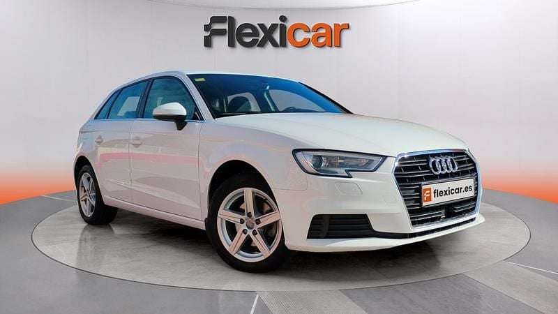 Usado Audi A3 Premium 150 CV (110 kW) 2019 Blanco Berlina