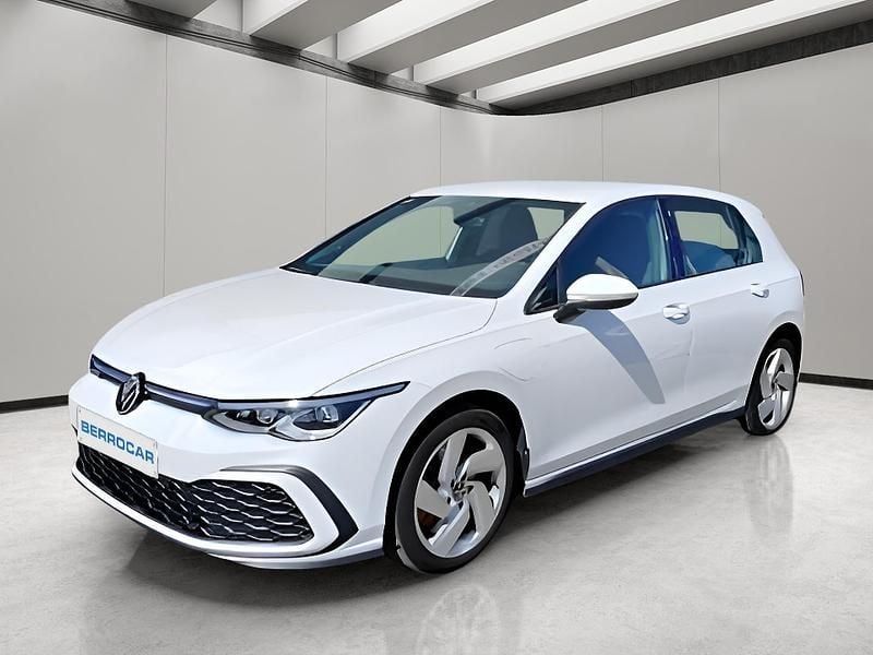 Blanco Usado 2021 VW Golf VIII GTE | 23.295 € (Buen precio) - Imagen 1/4