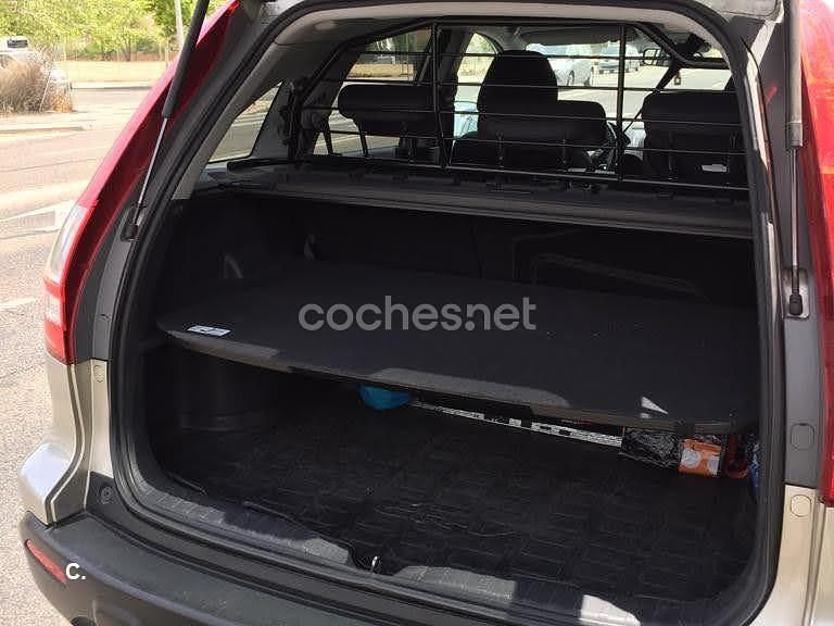 Usado Honda CR-V Executive 140 CV (102 kW) 2007 Beige SUV