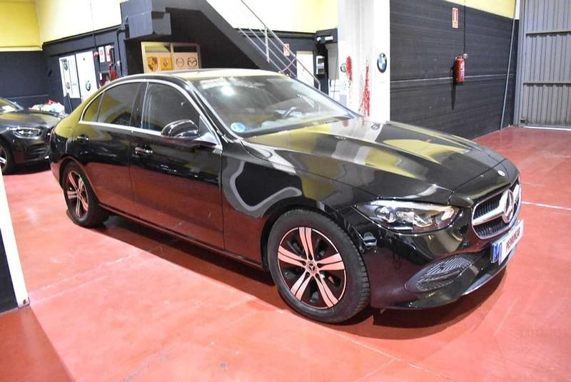 Usado Mercedes C220 200 CV (147 kW) 2023 Negro Berlina