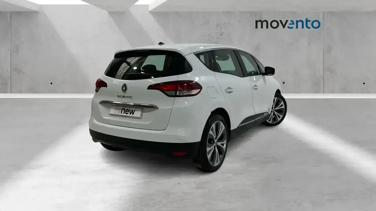 Usado Renault Scénic Zen 140 CV (102 kW) 2018 Blanco Monovolumen
