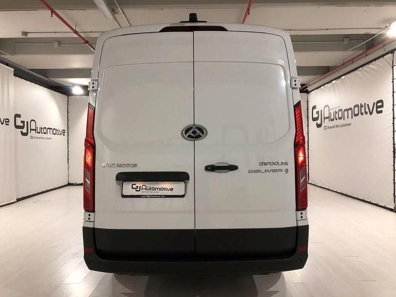 Nuevo Maxus V90 150 CV (110 kW) 2026 Blanco Van