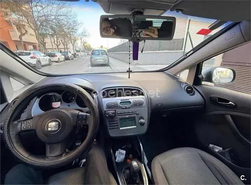 Usado Seat Altea XL 105 CV (77 kW) 2008 Azul Monovolumen