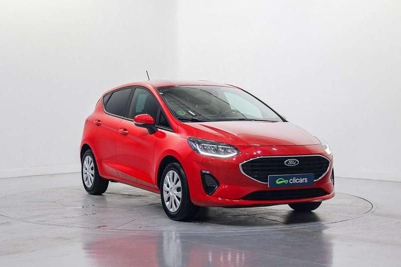Usado Ford Fiesta Trend 102 CV (75 kW) 2022 Rojo Utilitario