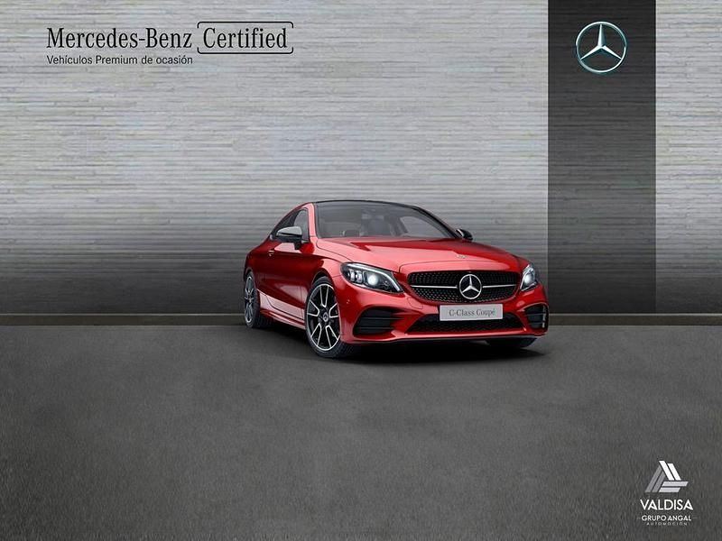 Usado Mercedes C220 194 CV (142 kW) 2022 Rojo Coupe