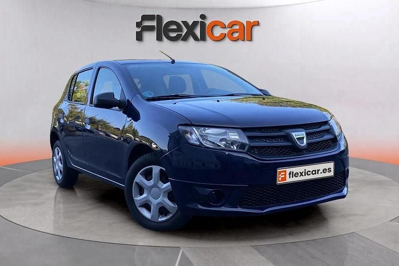 Azul Usado 2015 Dacia Sandero Lauréate Utilitario | 7290 € (Buen precio) - Imagen 1/4