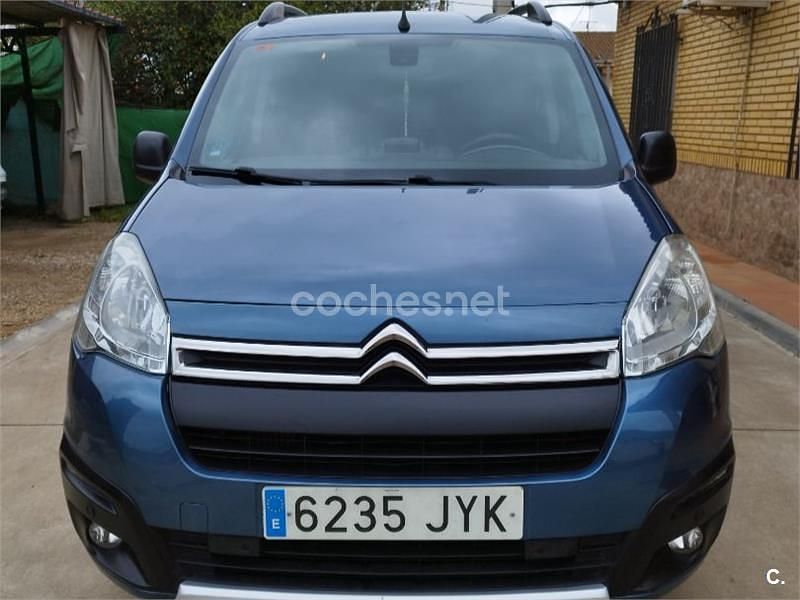 Usado Citroën Berlingo Feel 120 CV (88 kW) 2016 Azul Monovolumen
