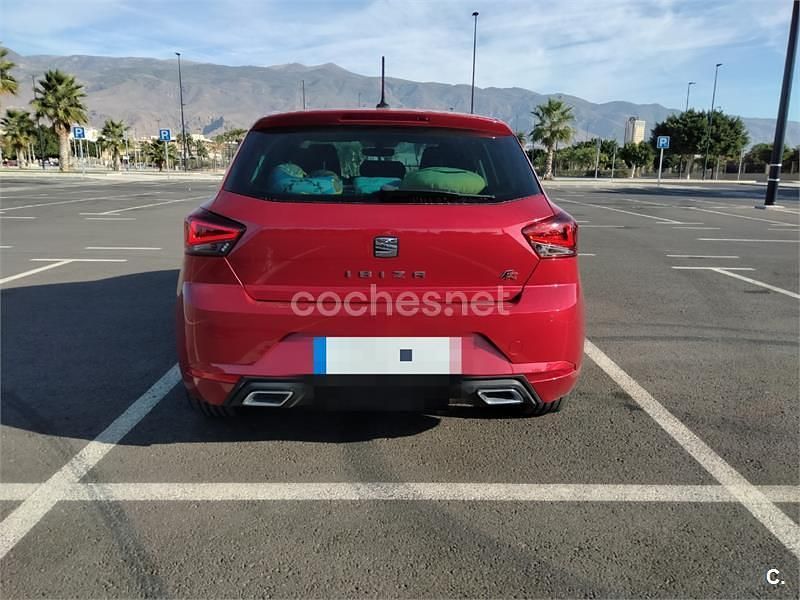 Usado Seat Ibiza FR 115 CV (84 kW) 2018 Rojo Berlina