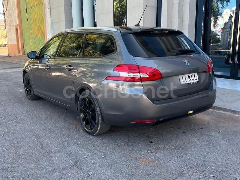 Gris / plata Usado 2018 Peugeot 308 Style Familiar | 8700 € (Buen precio) - Imagen 1/4
