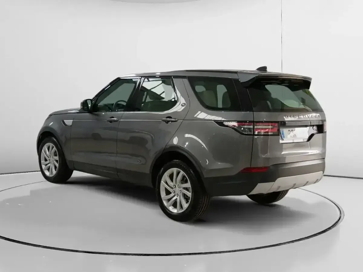 Käytetty Land Rover Discovery 5 HSE 340 HP (250 kW) 2018 Harmaa Katumaasturi