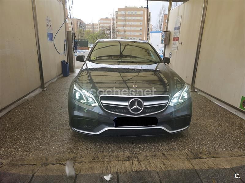 Usado Mercedes E250 Avantgarde 204 CV (150 kW) 2009 Gris / plata Berlina