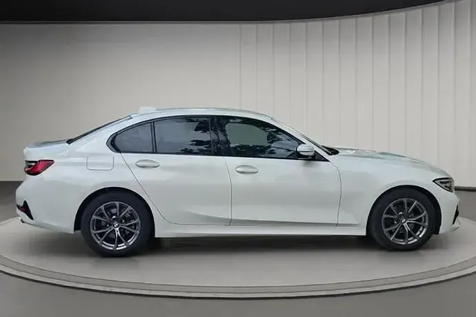 Usado BMW 318 Executive 150 HP (110 kW) 2020 Sedan