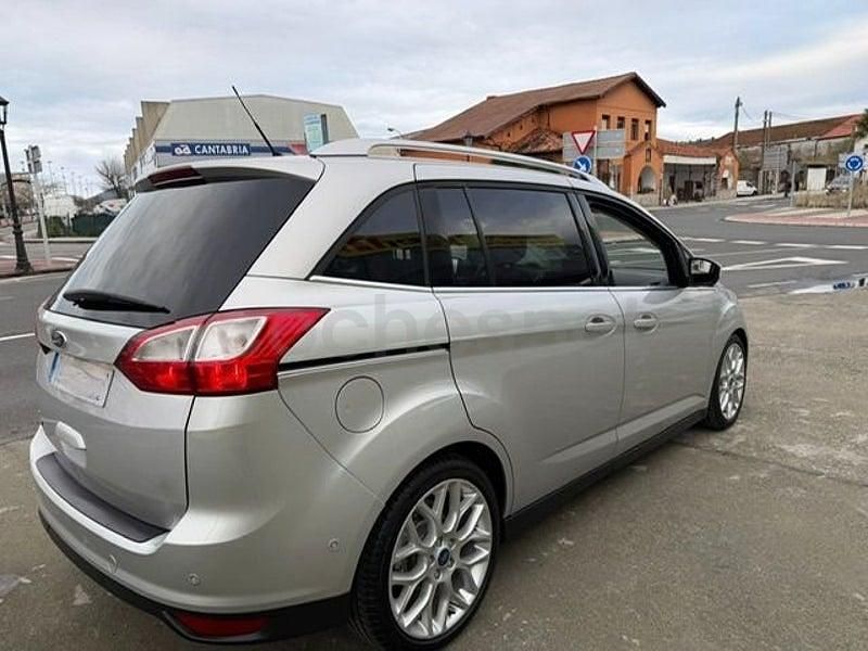 Usado Ford Grand C-Max Titanium 150 CV (110 kW) 2016 Gris / plata Monovolumen