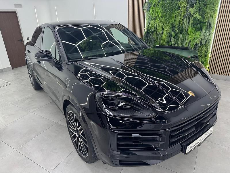 Usado Porsche Cayenne 519 CV (381 kW) 2024 Negro SUV