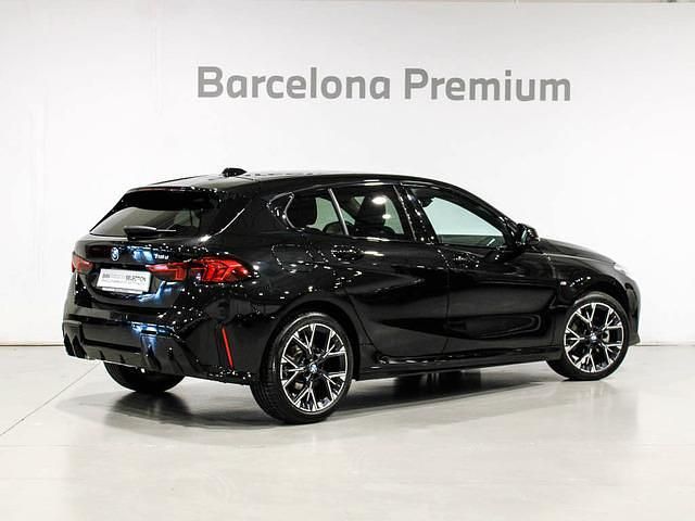 Usado BMW 118 Comfort Edition 150 CV (110 kW) 2025 Utilitario