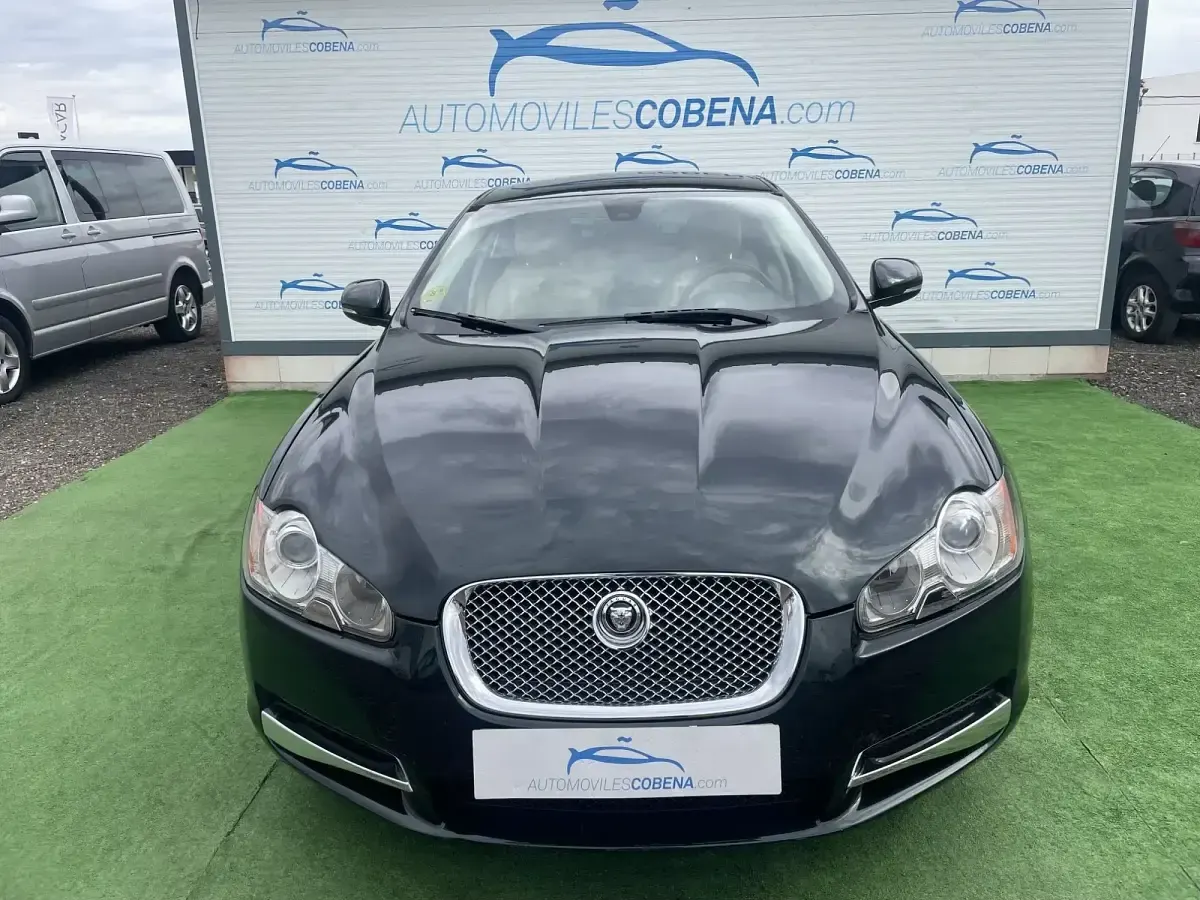 Usado Jaguar XF Luxury 211 CV (155 kW) 2011 Negro Berlina
