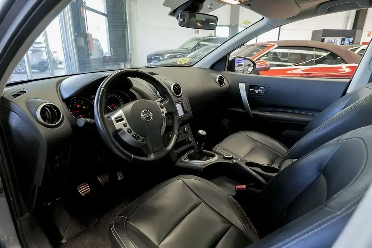Usado Nissan Qashqai +2 360º 130 CV (95 kW) 2012 Gris SUV