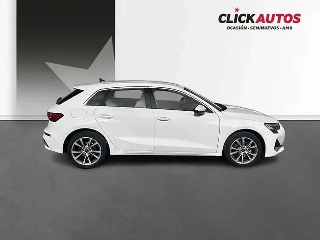 Usado Audi A3 Advanced 116 CV (85 kW) 2025 Blanco Berlina