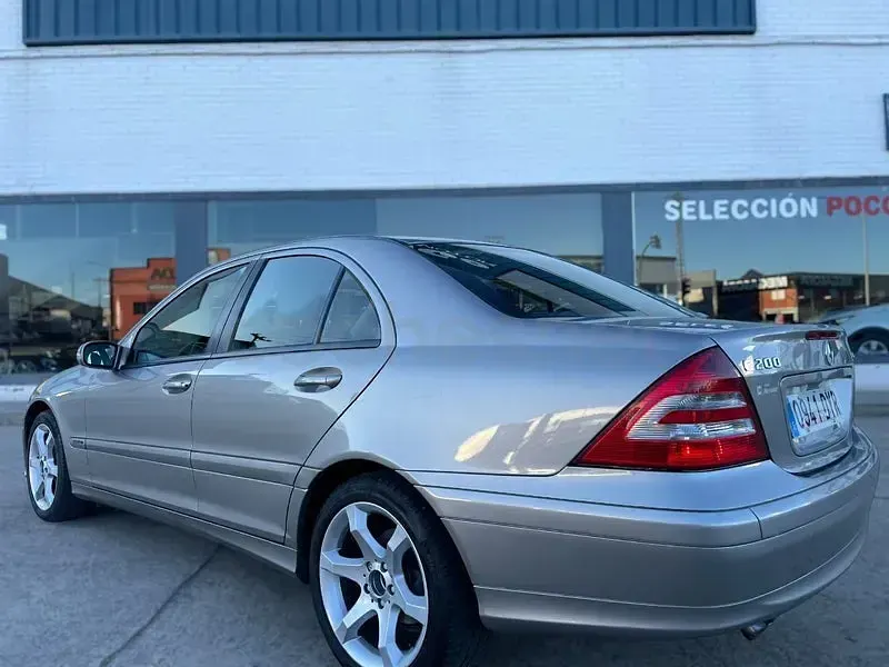 Usado Mercedes C200 Sport Edition 122 CV (89 kW) 2007 Beige Berlina