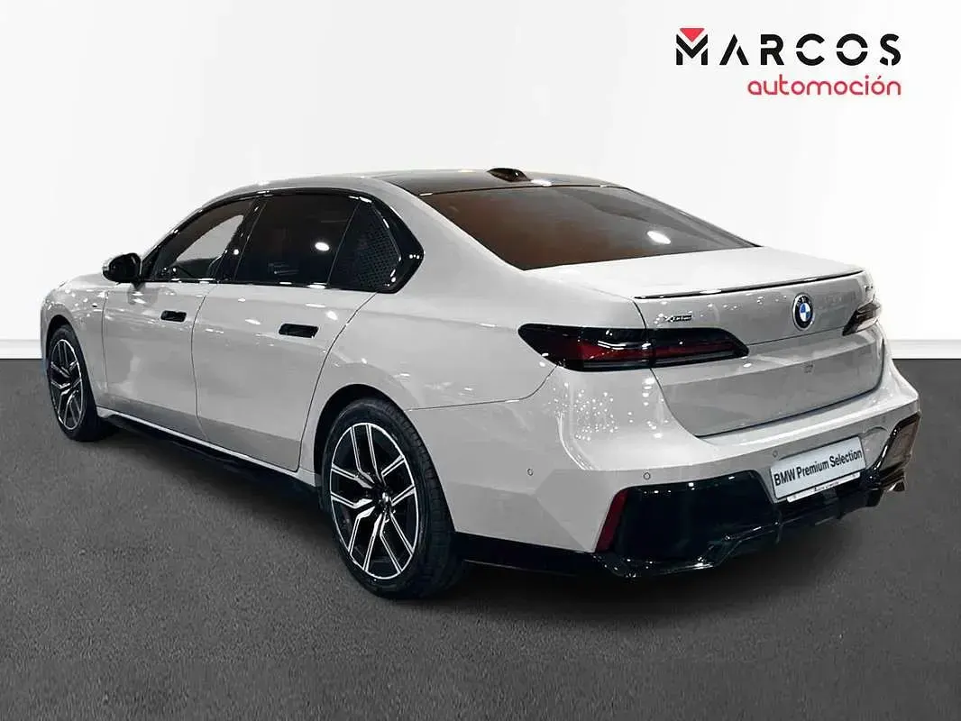 Usado BMW 740 299 CV (219 kW) 2024 Gris Berlina