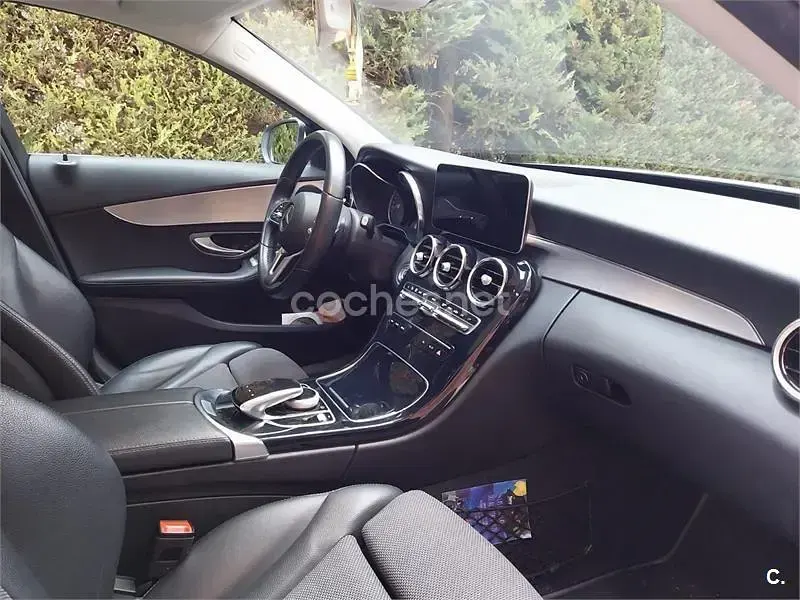 Usado Mercedes C220 170 CV (125 kW) 2018 Blanco Berlina